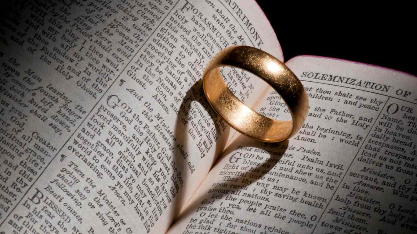 Tips for writing your own wedding vows